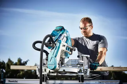 Makita Akkujiirisaha 2x18V LXT | DLS211ZU (305mm, AWS & Tilaa sÃ¤Ã¤stÃ¤vÃ¤ liuku) - Makita akkusirkkelit ja akkupyörösahat - 103920 - 3