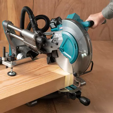 Makita Akkujiirisaha 40V XGT | LS004GZ01 (260mm, Sis. AWS-siru & LED-Varjolinja) - Makita akkusirkkelit ja akkupyörösahat - 104630 - 2