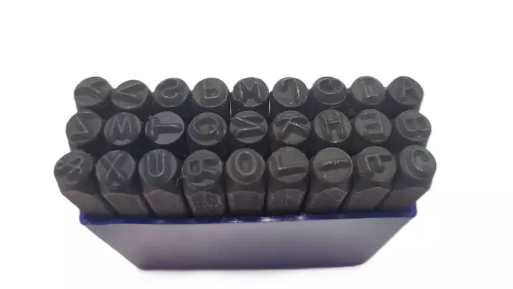 Kirjainmeistisarja A-Z, 3 mm - Tee pysyvÃ¤t merkinnÃ¤t metalliin ja muihin materiaaleihin - Meistit - 101551 - 1