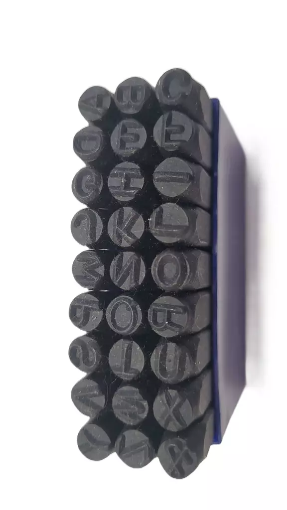 Kirjainmeistisarja A-Z | 10 mm (Järeä koko, Karkaistu Teräs) - Meistit - 101546 - 1