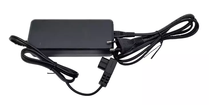 Makita Verkkovirta-adapteri kylmÃ¤-/lÃ¤mpÃ¶laukulle CW002GZ | WL00000313 - Kylmälaukut - 106037 - 1