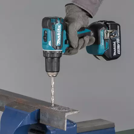 Makita Akkuporakone LXT 18V | DDF485RTJ (50Nm, 2x5.0Ah, Hiiliharjaton) - Makita LXT 18V akkuporakoneet - DDF485RTJ - 2